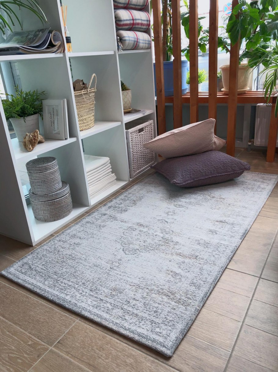 Безворсовый ковер