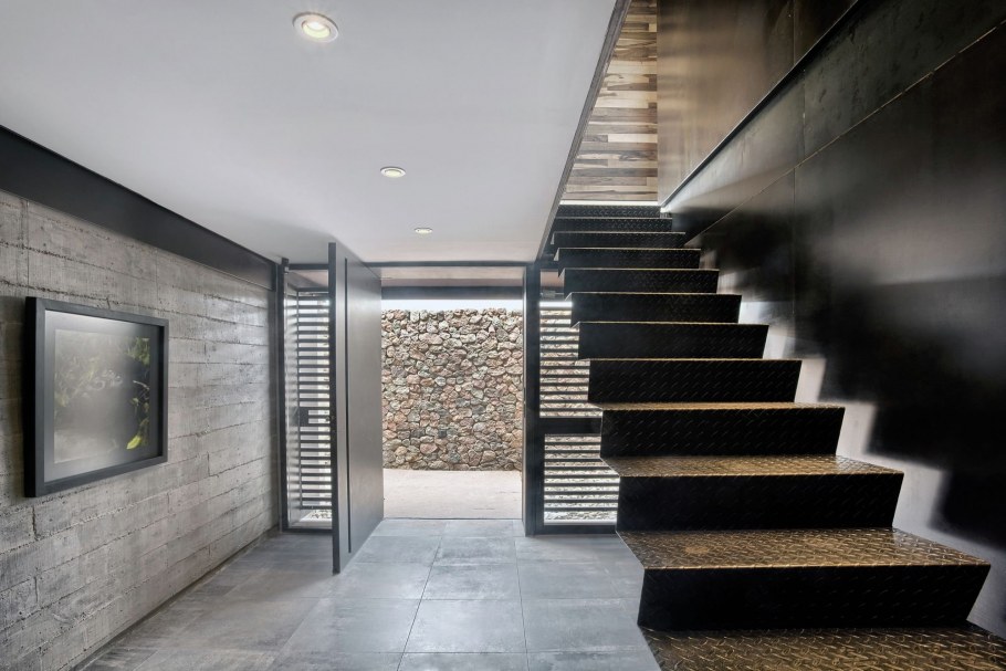 Отделка лестничной площадки