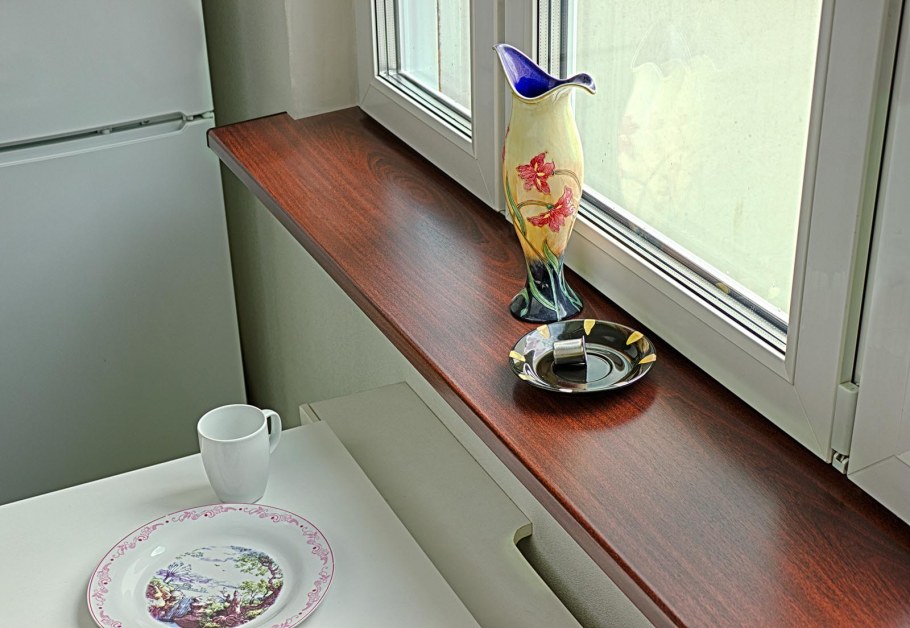 Пластиковые окна коричневого цвета