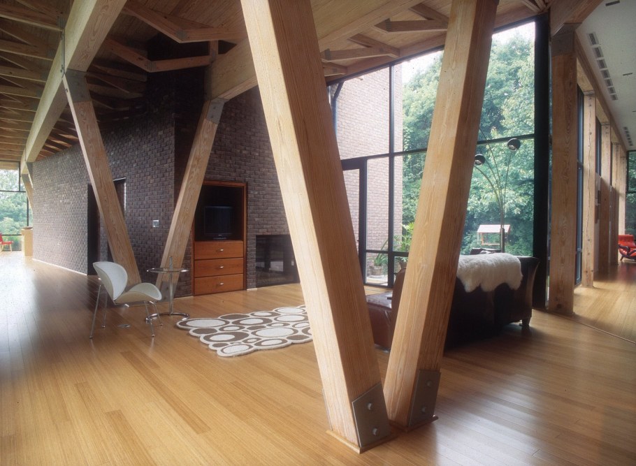 Современные деревянные колонны