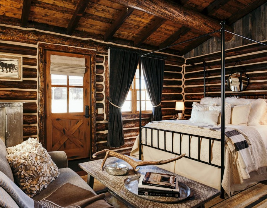 Отель Brush Creek Ranch