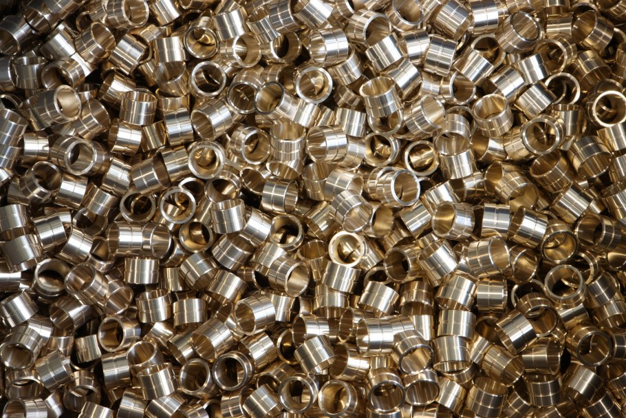 УГМК продаёт медь