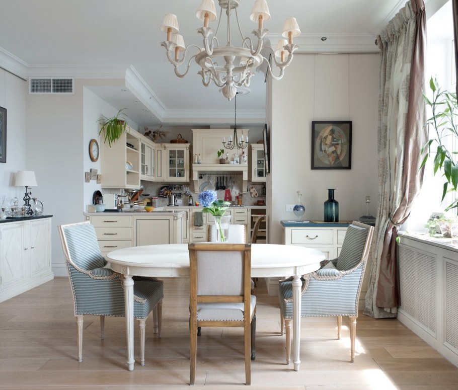 Кухня гостиная во французском стиле