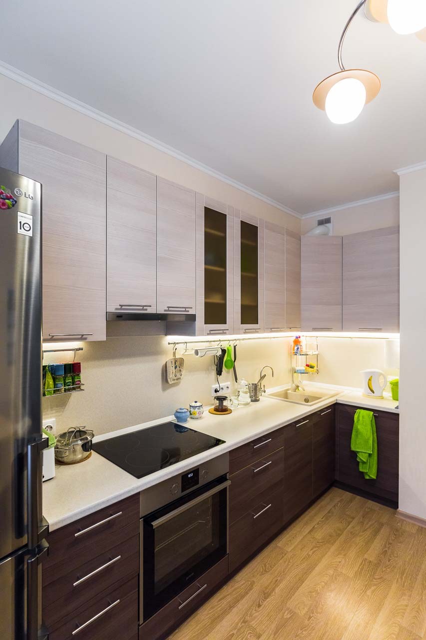 Кухня темный низ светлый верх