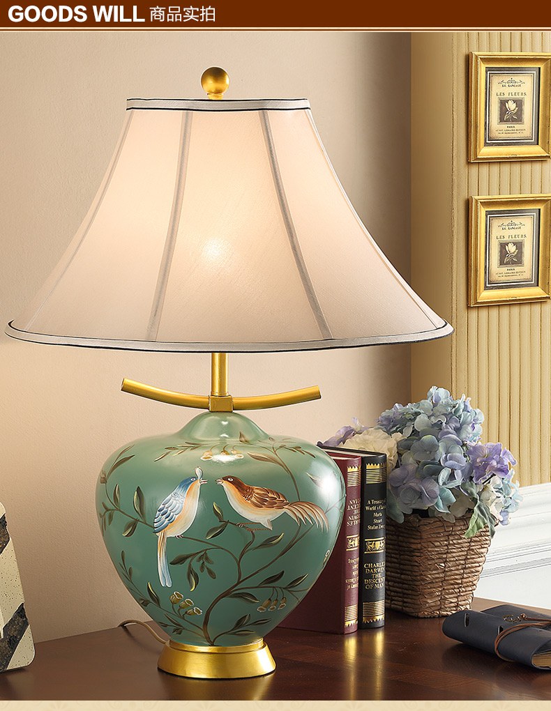 Лампа настольная керамическая с абажуром