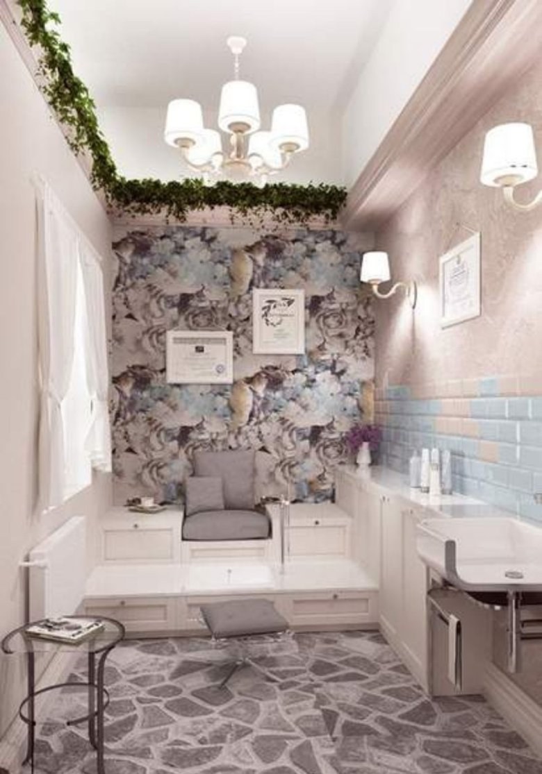 Парикмахерская в бежевых тонах