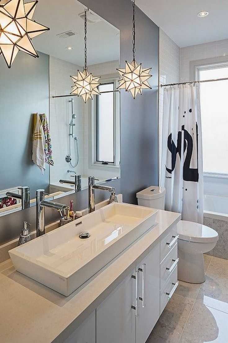 Подвесные светильники в ванной