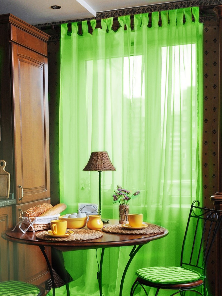 Занавески на окна модные