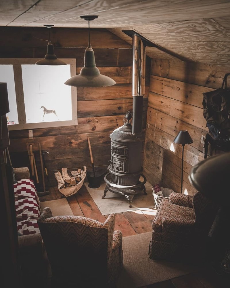 Уютный деревенский домик с печкой