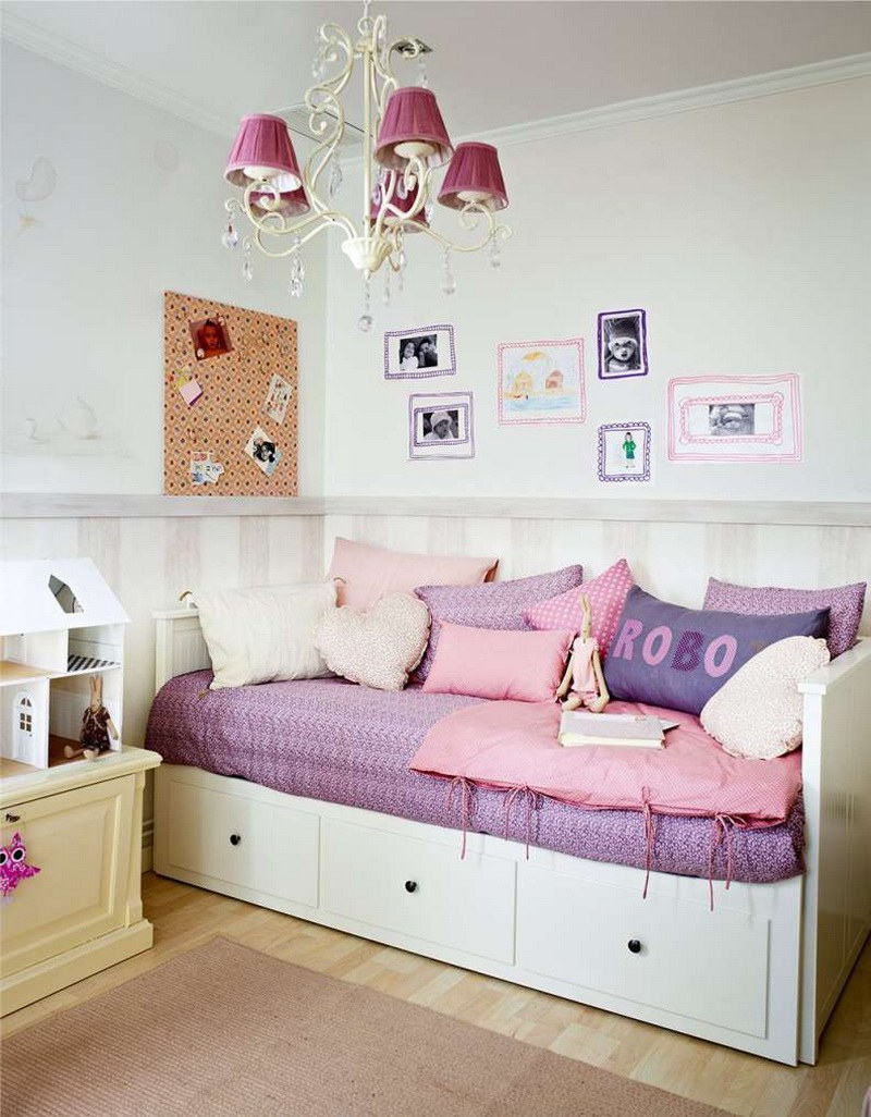 Диван с выдвижной кроватью