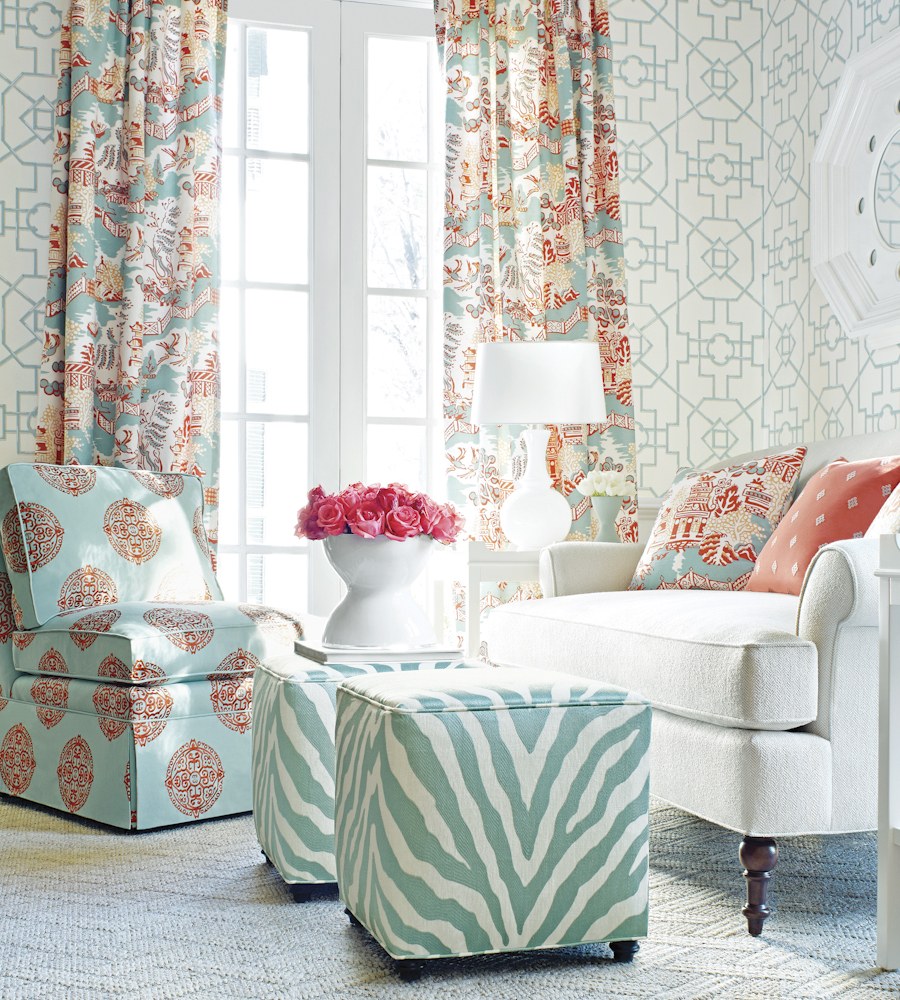 Зеленые шторы в гостиной