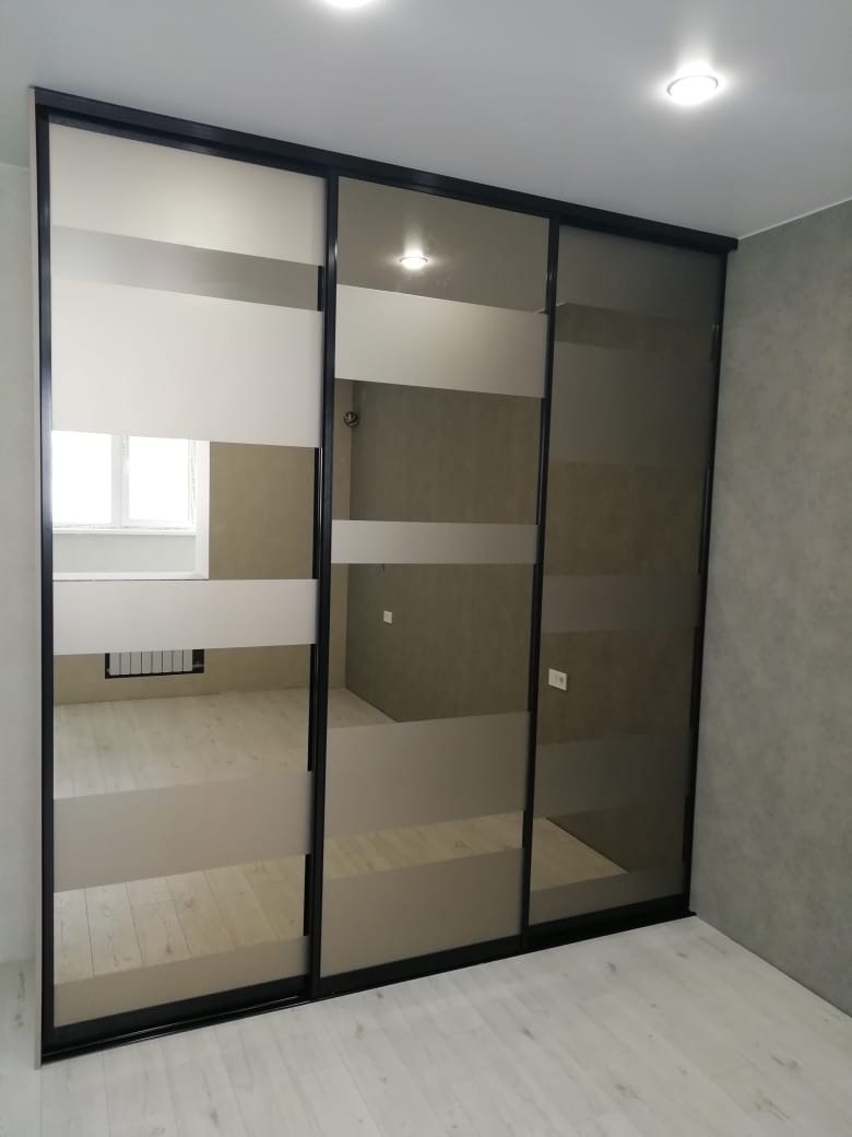 Шкаф купе разной глубины