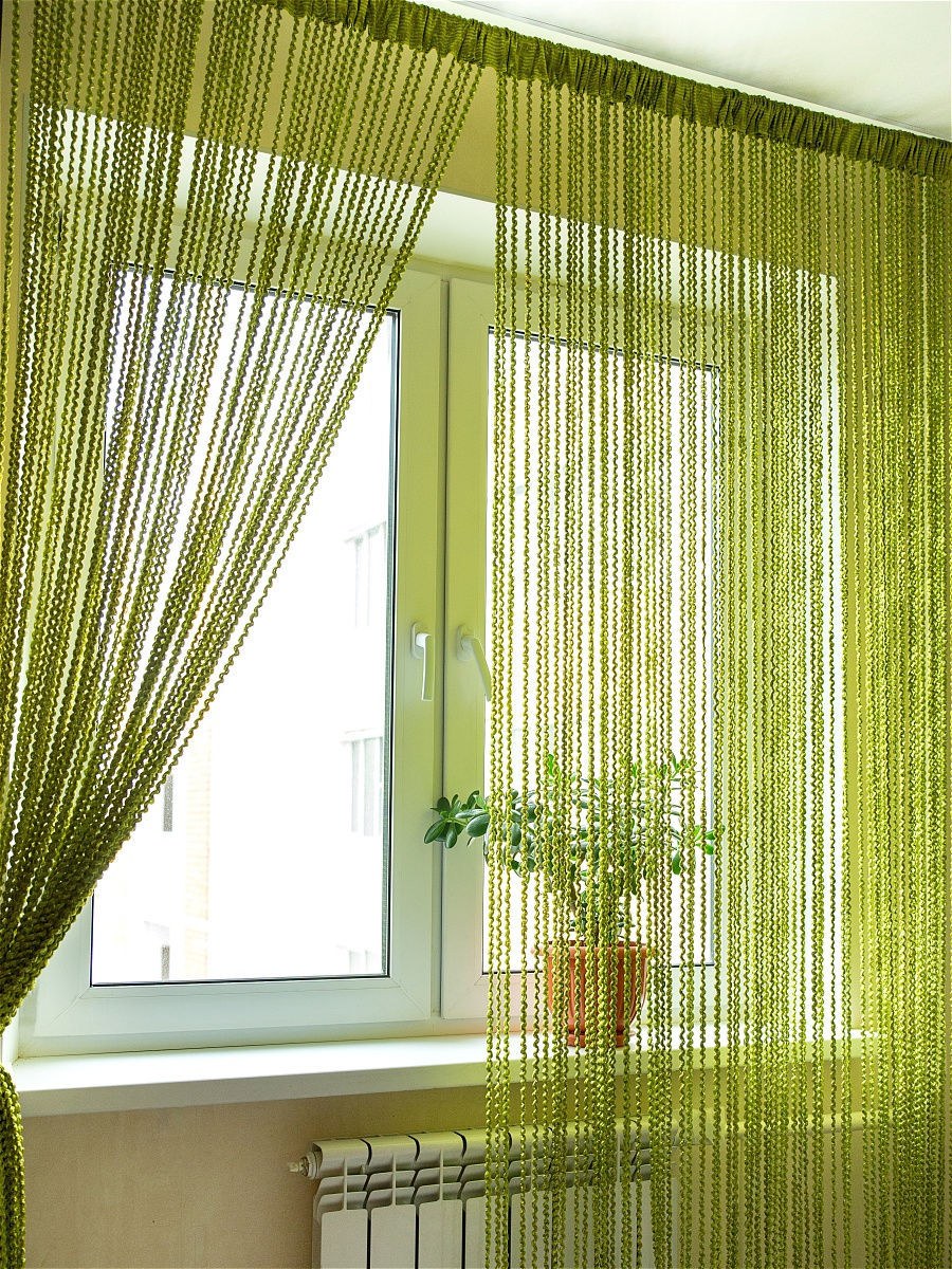 Нитяные шторы на кухню