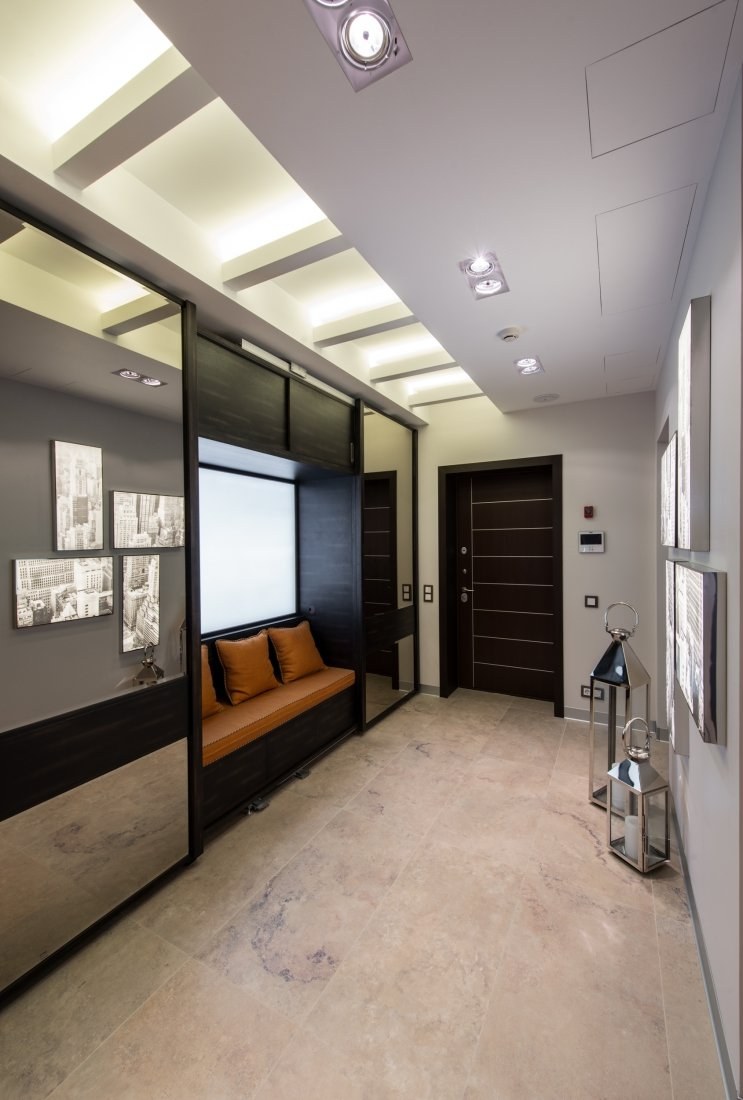 Зонирование прихожей