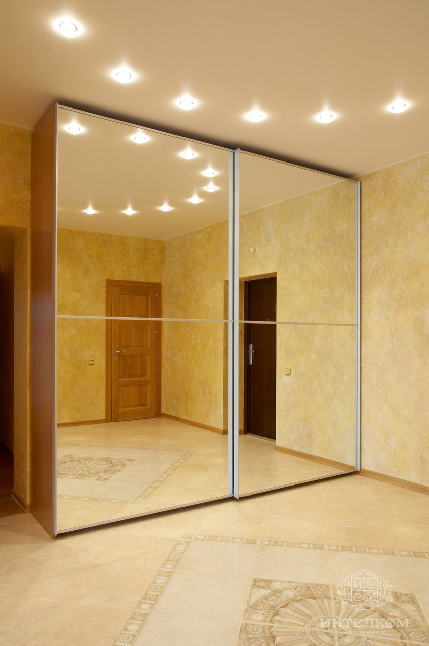 Дизайнерский шкаф купе в спальню