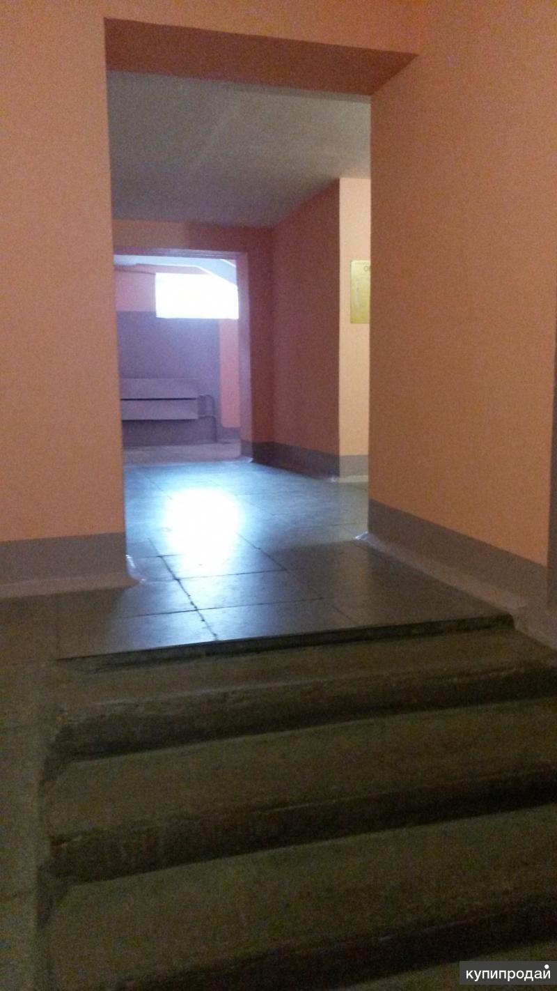 Подъезд вид из квартиры