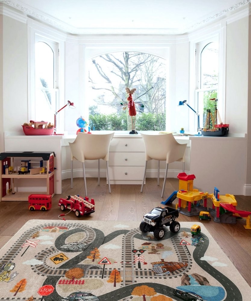 Спальня с эркерным окном