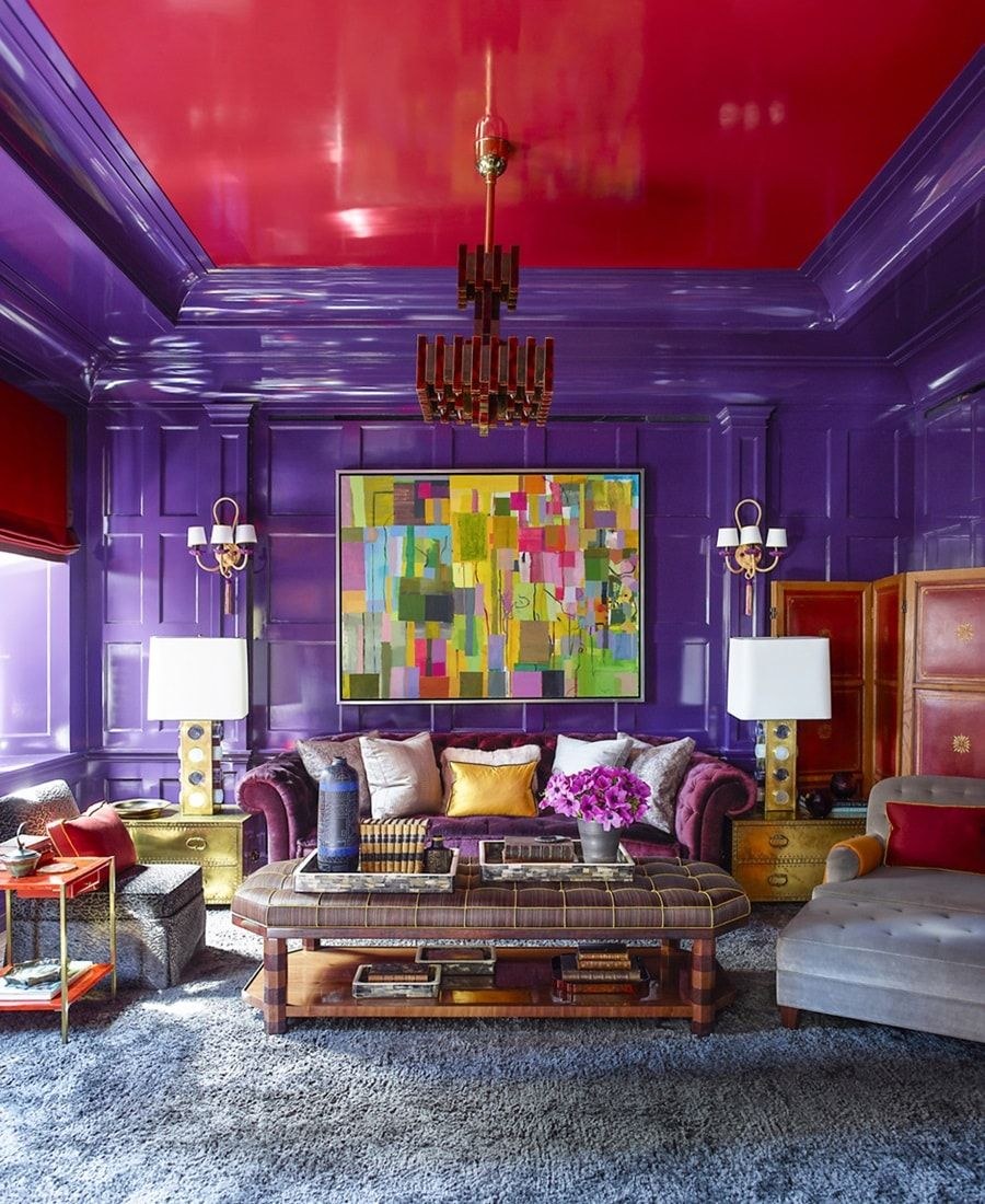 Гостиная в баклажановом цвете