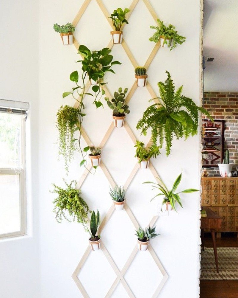 Вертикальное украшение на стену