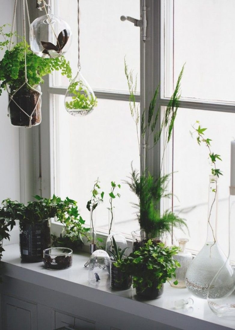 Подставка для цветов на подоконник