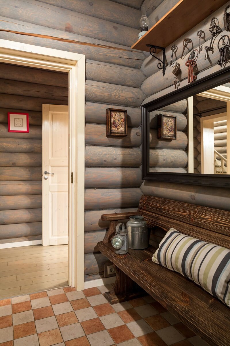 Интерьер в бревенчатом деревянном доме Прованс