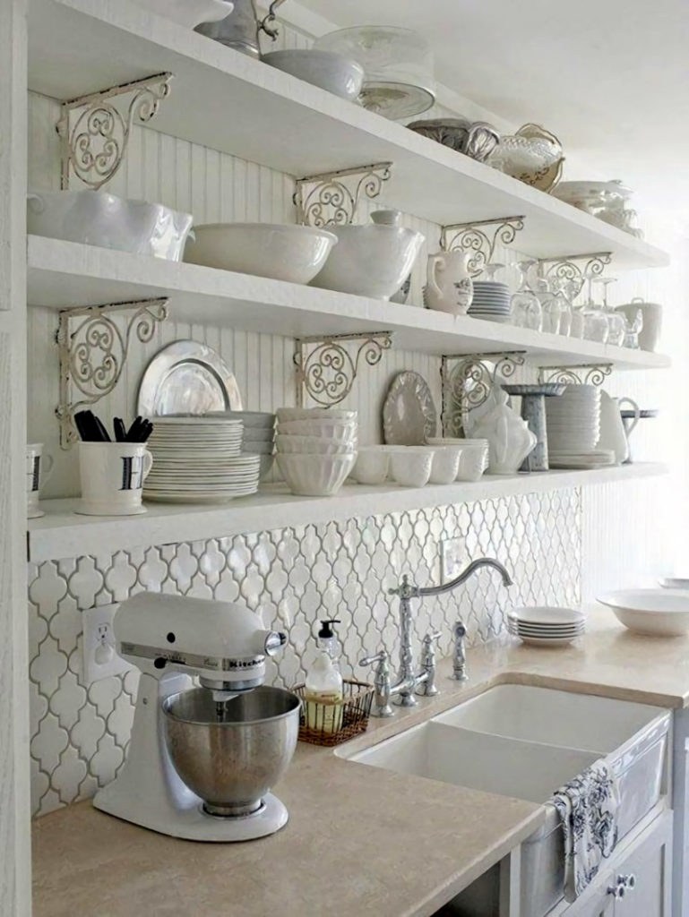 Полки на кухне в стиле Shabby Shick
