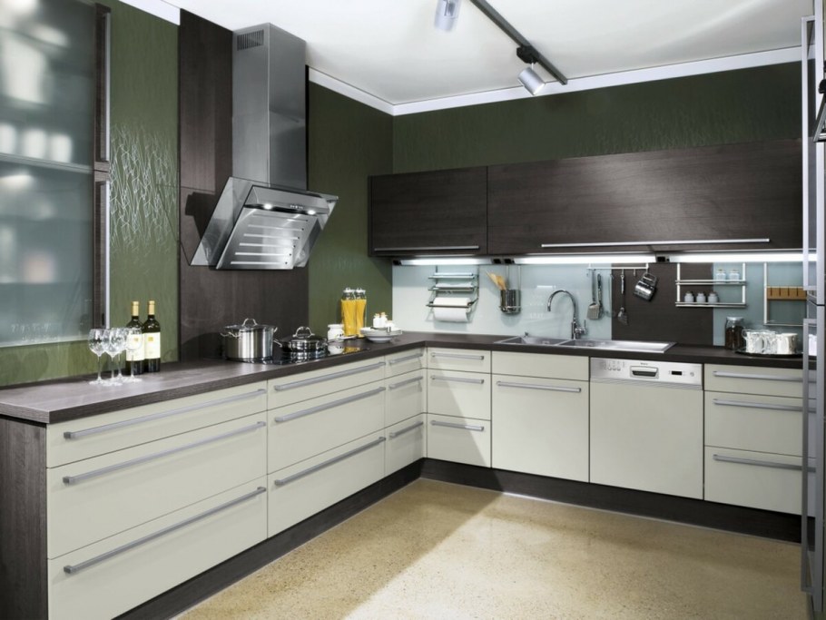 Кухонный гарнитур светлый верх темный низ