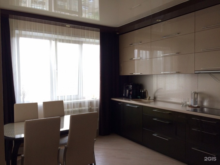 Кухня светлый верх темный низ в интерьере