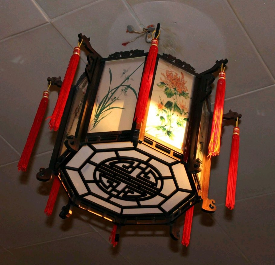 Люстра китайский фонарь