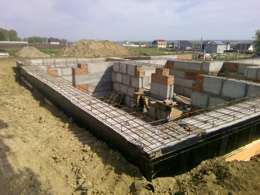 Стройка дома с цокольным этажом