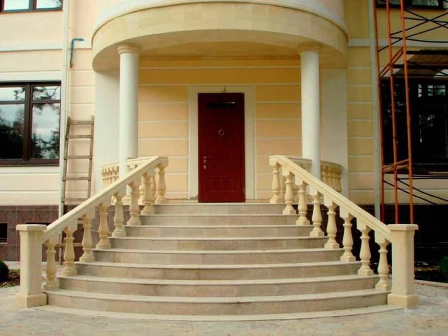 Парадные входные лестницы