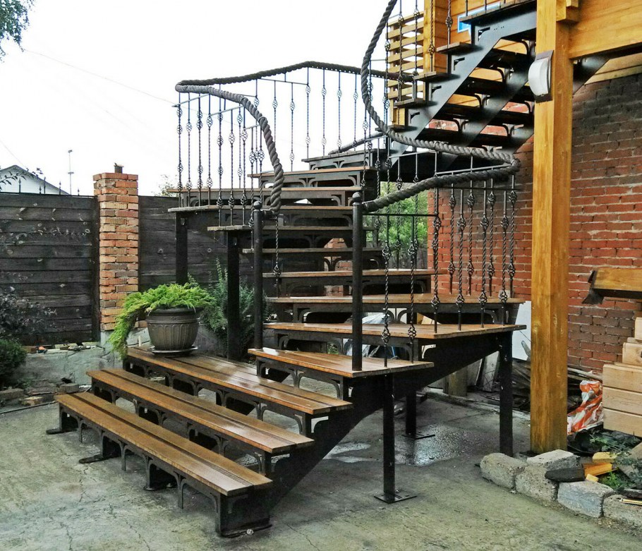 Лестница на террасу