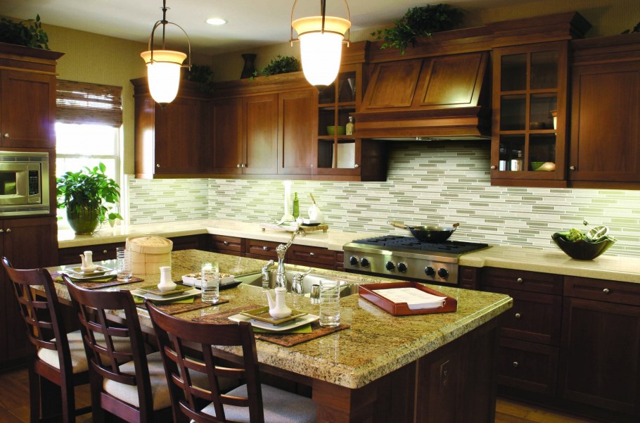 Кухня классика в темных тонах