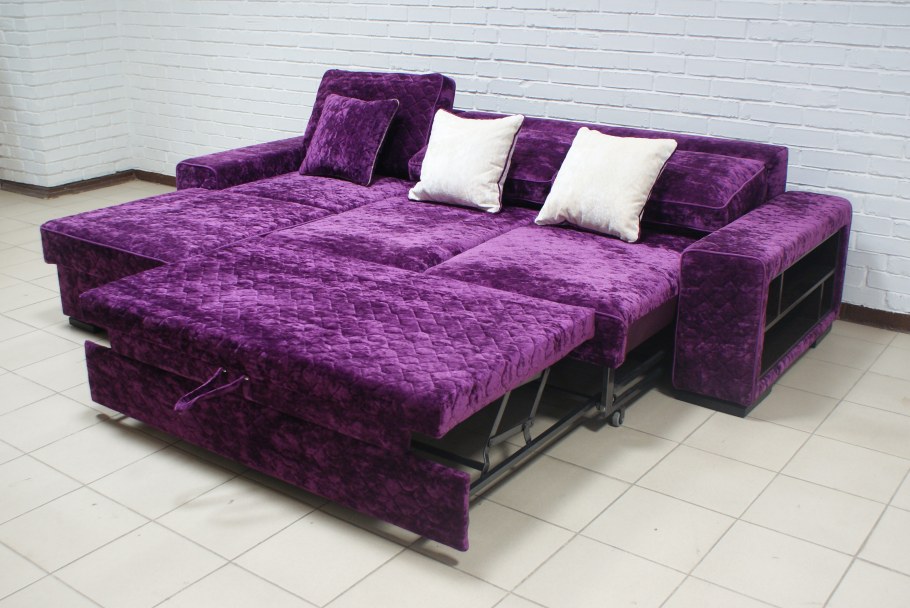 Болотный велюровый диван