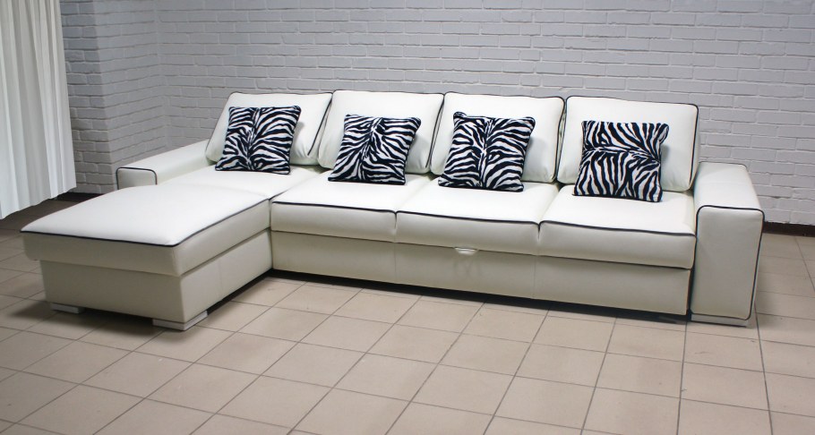 Накидка на диван с подушками