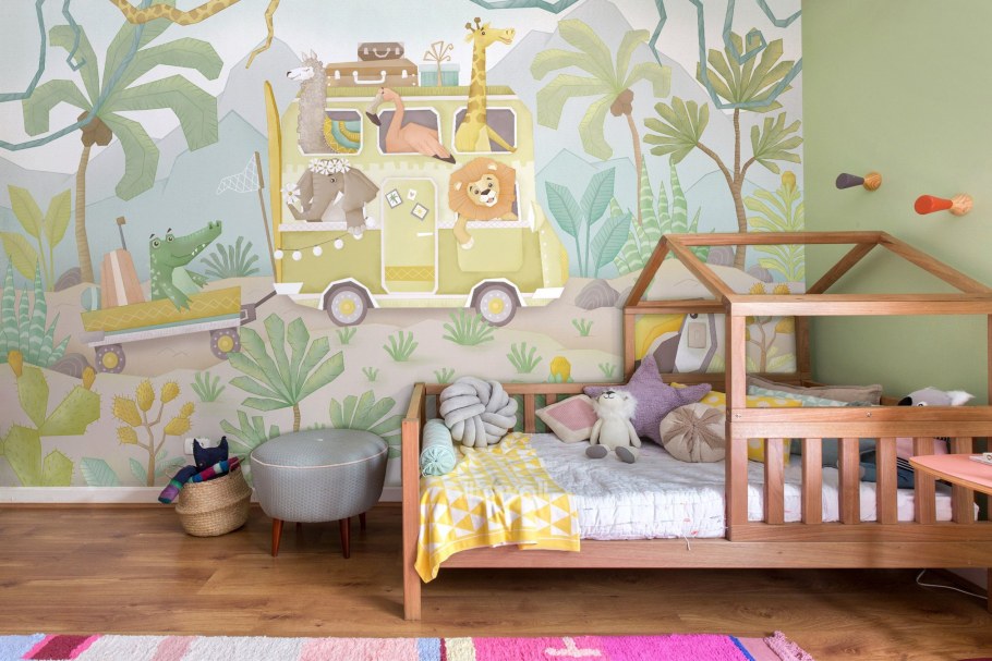 Бесшовные дизайнерские обои в детскую