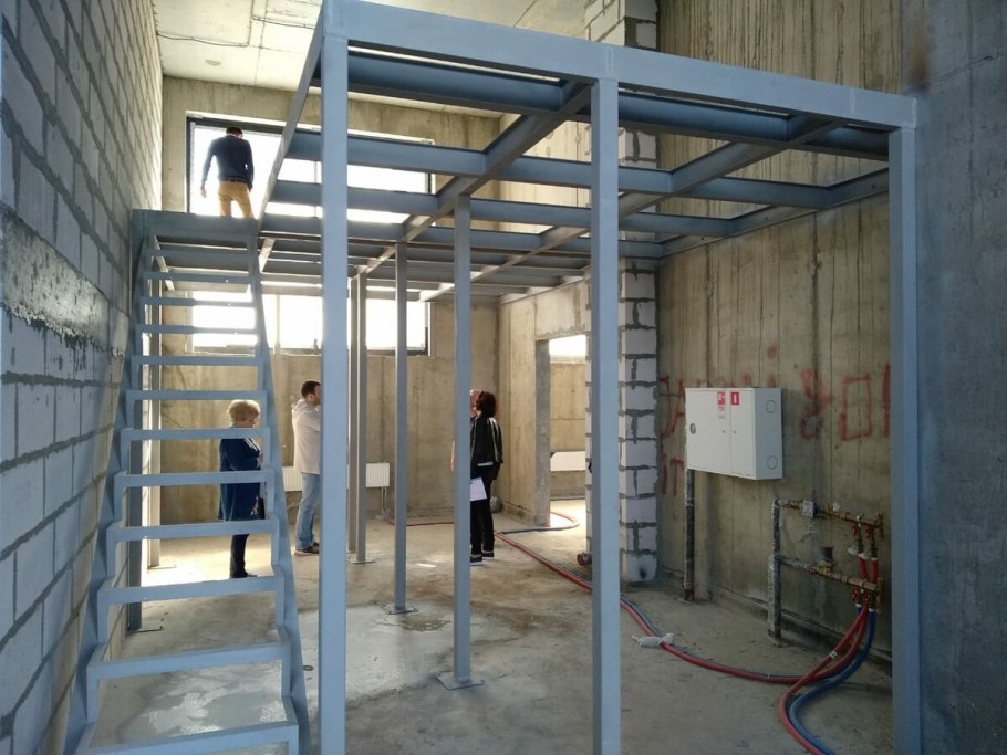 Антресольный этаж