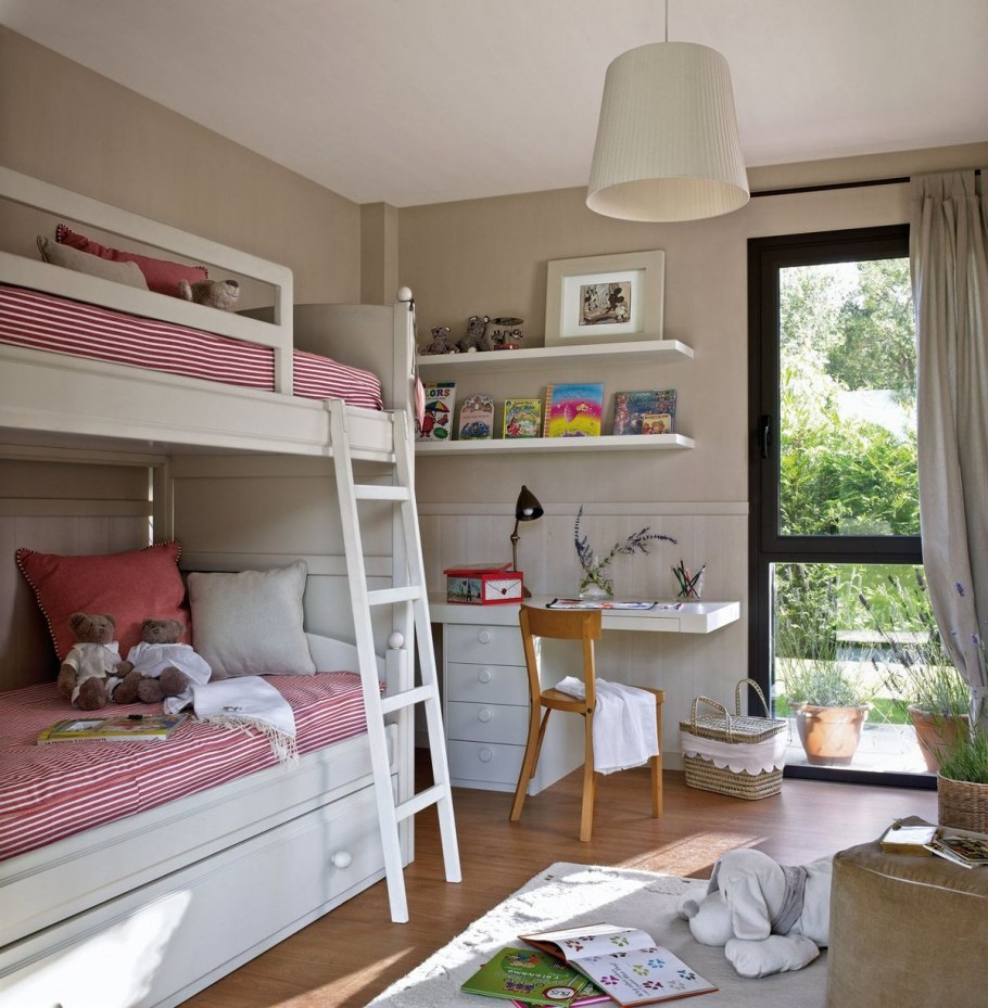 Дизайнерский проект детской комнаты для девочек