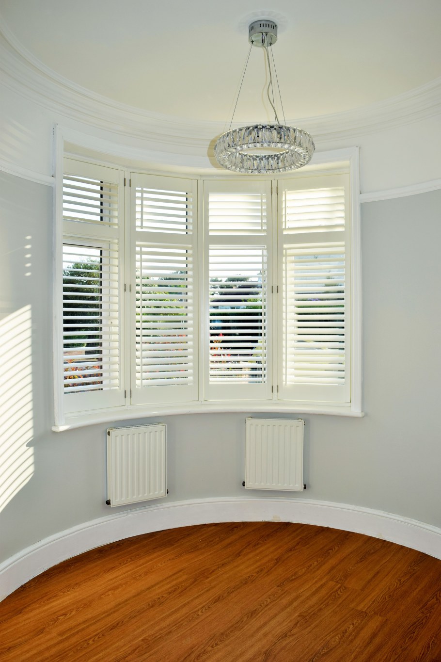 Квартира со спальней за стеклом