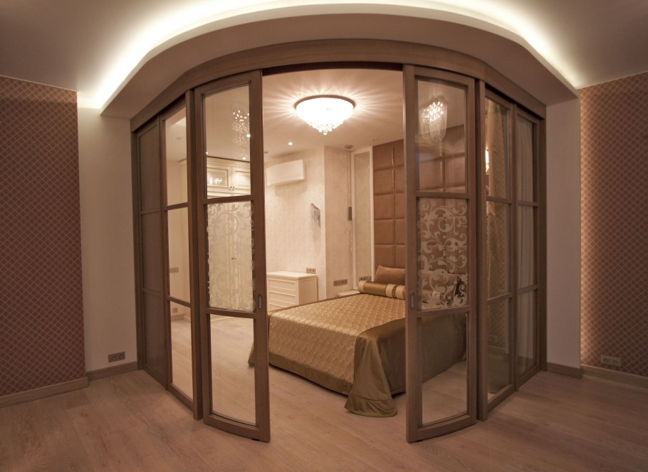 Окна в эркере в частном доме