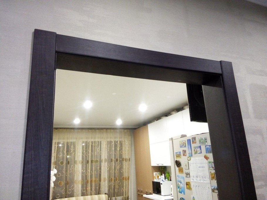 Крашенные двери в интерьере