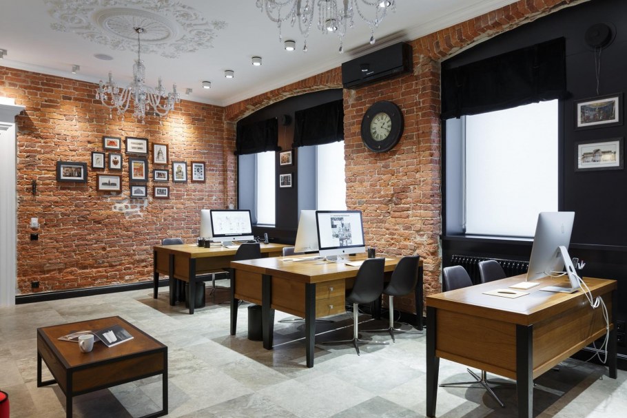 Кирпич в интерьере офиса