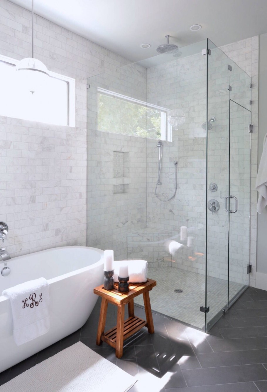 Романтик в ванной