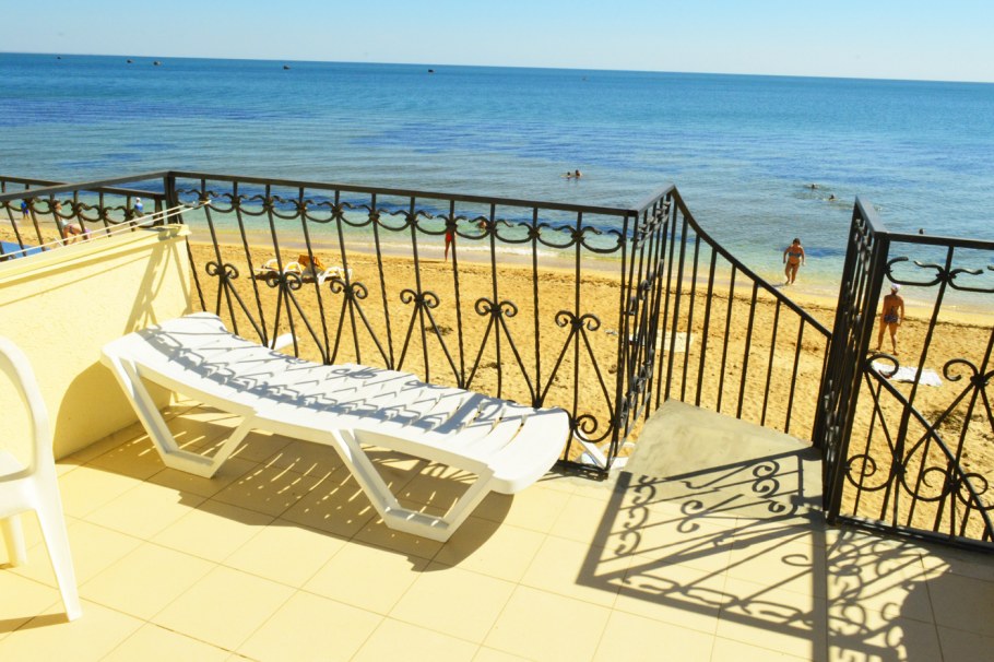 Эллинги в Приморском Феодосия