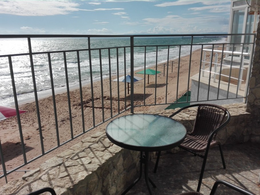 Эллинги Береговое золотой пляж