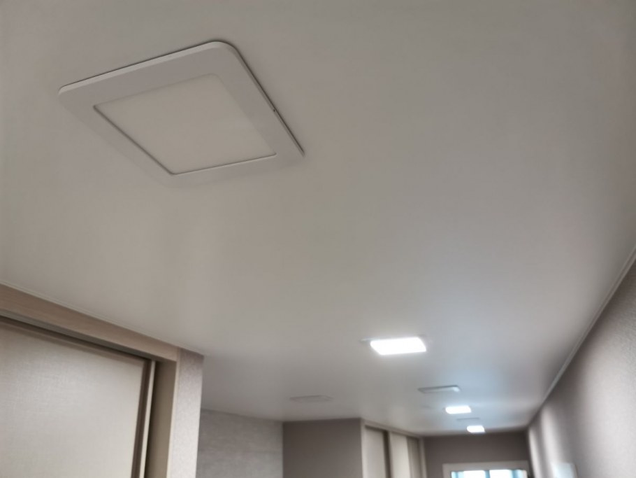 Встроенные светильники потолочные в интерьере