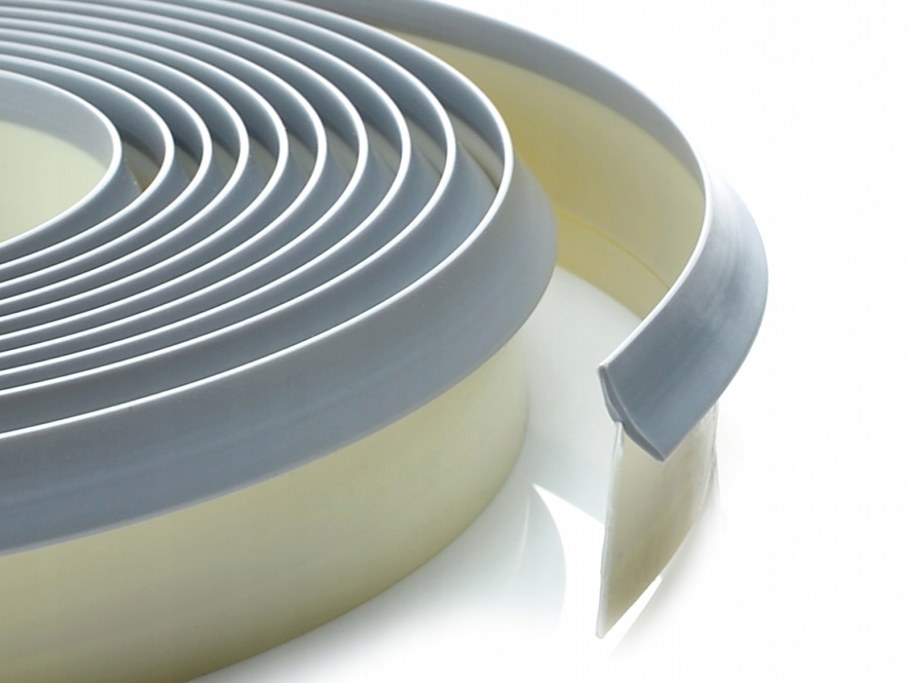 Плинтус Rehau wap 118