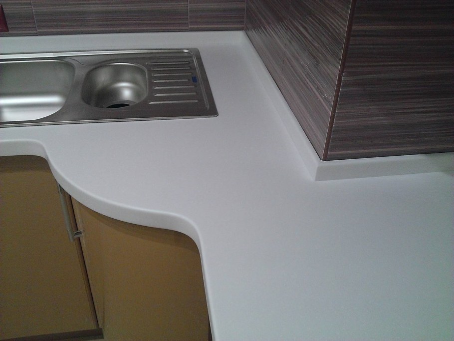 Плинтус Корнер lb 37 черный