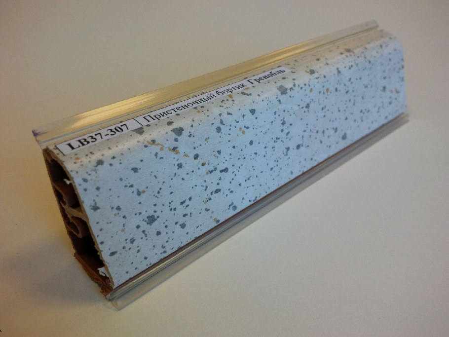 Стык между столешницей и фартуком