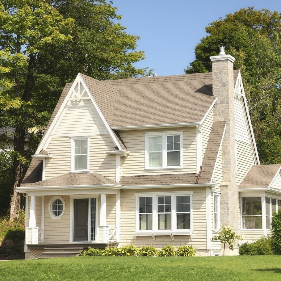 Бежевый дом